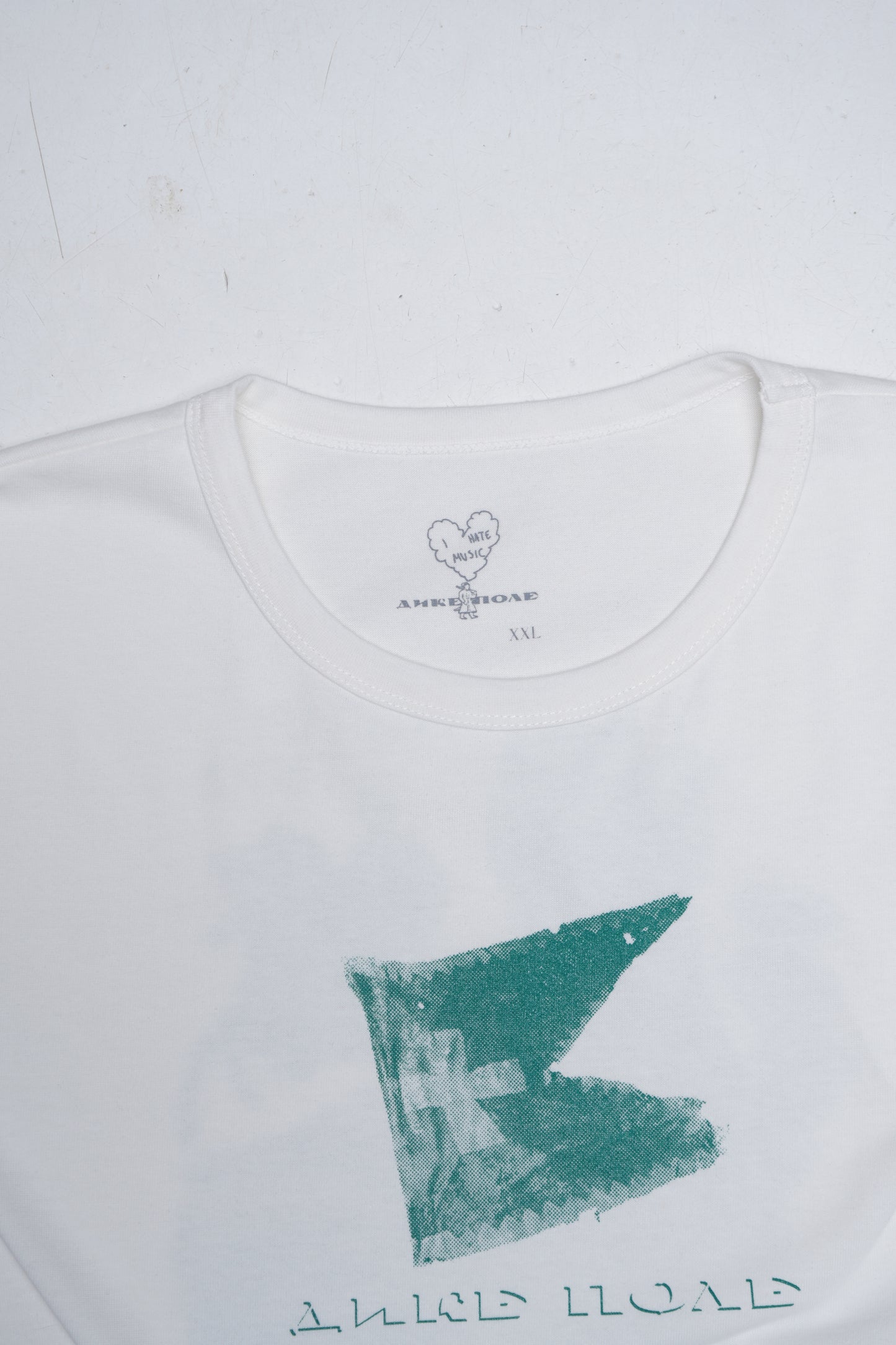 I hate music x Loca Deserta t-shirt