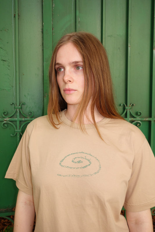 Khortytsia t-shirt in Sand Beige