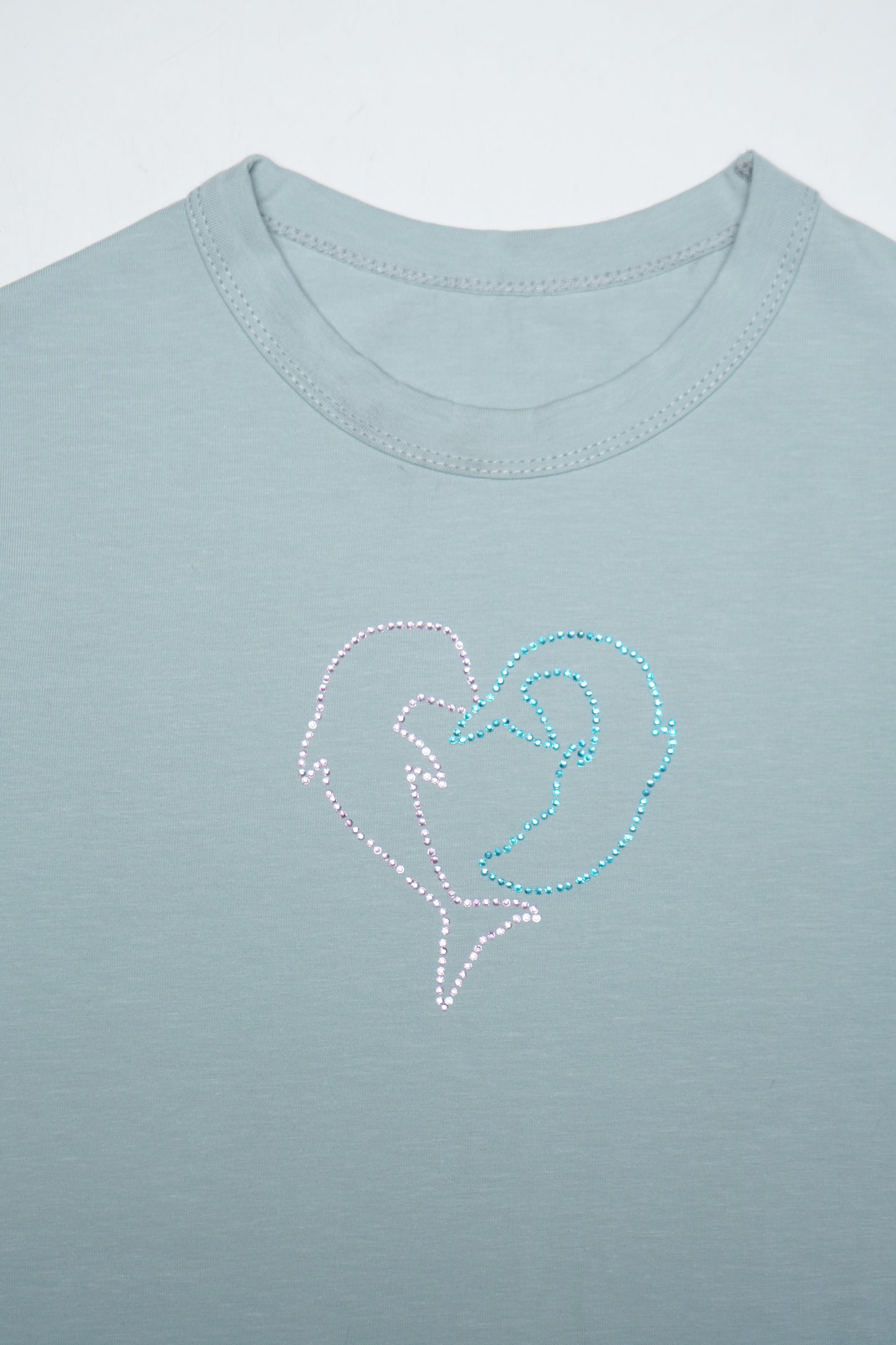 'Dolphin love' – Baby Tee with Rhinestone Dolphins – Light Blue Fitted Y2K Top